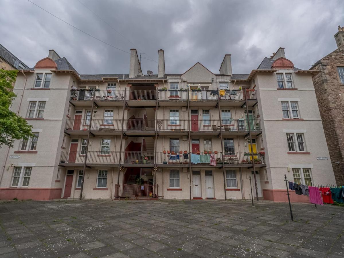 Pass The Keys Central Spacious Flat At Royal Mile Эдинбург Экстерьер фото